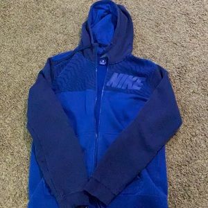 Men’s medium Nike zip up hoodie